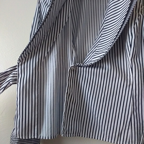 Jones New York Striped Wrap Collared Top - Picture 5 of 10
